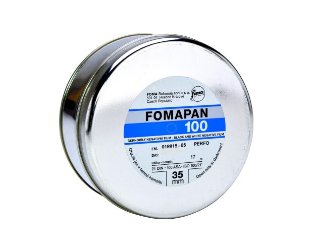 Foma Fomapan 100 35mm x 30.5m bulk תכולה: בלק רול אחד
