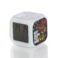שעון מעורר קובייה דיגיטלית עם תאורת לילה