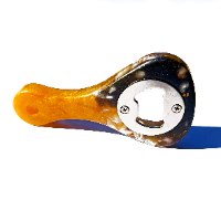 פותחן בירה מטריף במילוי צדפים