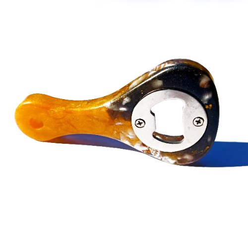 פותחן בירה מטריף במילוי צדפים