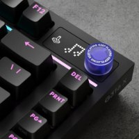 מקלדת גיימינג מכנית צבע שחור Logitech G316 X 75% – פריט בודד תקריב על מקשים שחורים בורר כחול שקוף ותאורת לד