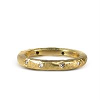 טבעת זהב 14 קרט משובצת יהלומים 0.12 קראט