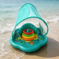 משטח פארק מים התפתחותי AquaPlay לתינוקות עם משענת תומכת וגגון צל UPF50+