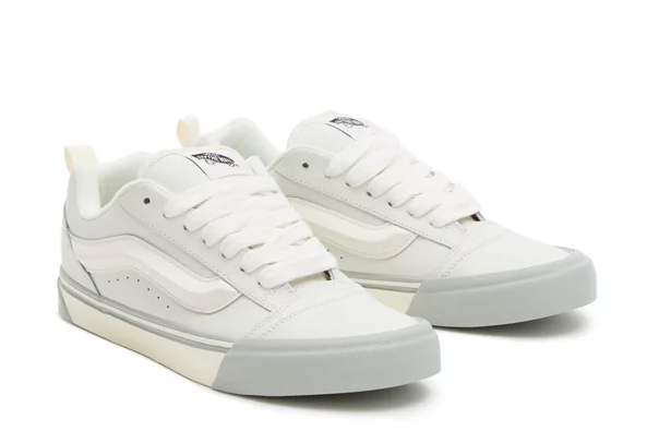 סניקרס ואנס Vans Knu Skool לבן