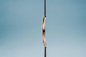 שעון ברינג דגם BERING 17039-166 ULTRA SLIM