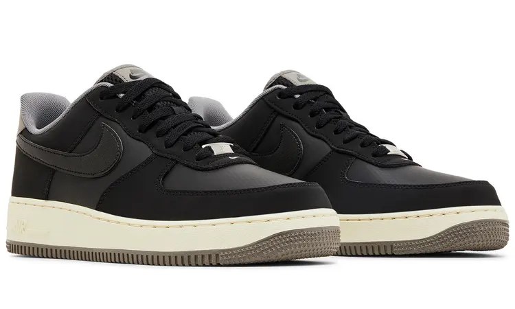 נעלי נייק Nike Force 1 שחור בז'