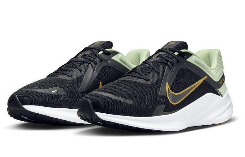 נעלי נייק Nike Quest שחור זהב