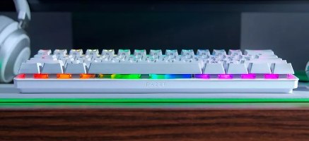 מקלדת אופטית קומפקטית Razer Huntsman Mini Red Switch לבנה עם חיבור USB-C – תמונה 4