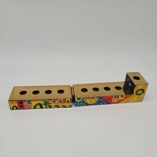 חנוכייה מתקפלת מאלומיניום ציפוי עץ מעוטר