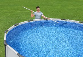 שואב אוטומטי מסדרת AquaSurge לניקוי לכלוך מקרקעית/דפנות הבריכה וספא 58649 מבית BESTWAY