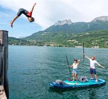 גלשן סאפ Aqua Marina Super Trip Tandem BT-24ST02 עם מבנה מתנפח רחב ויציב.