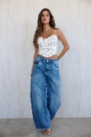 מחוך פרחים