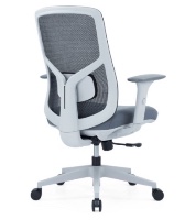 כיסא אורטופדי Seatplus Bold מבית קיסר Keisar בעיצוב מודרני למשרד