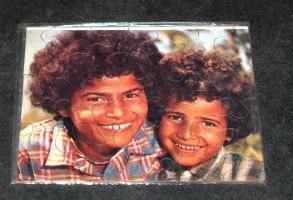 פאזל כפול, תמונת חלוצים, וינטאג', ילדים ופרח, ישראל שנות ה- 60, ישראליאנה