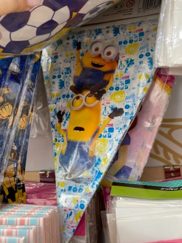 שרשרת דגלים מיניונים