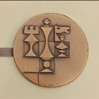 אולימפיאדת השחמט - שנת 1976, מדליה ברונזה, 59 מ"מ, החברה הממשלתית למדליות ולמטבעות,עיצוב: אחים שמיר
