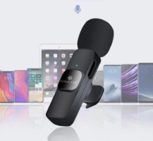 מיקרופון דש אלחוטי כפול Miracase MWML650 – מיקרופון אחד שחור עם מסנן רוח ונורית ירוקה על רקע מכשירים ניידים