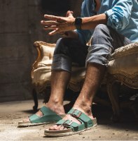 people קבקק אבזמים