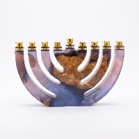 חנוכייה  שקופה מרהיבה