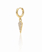 עגיל בודד חישוק עם תליון חנית תלוי ממנו משובץ זרקונים מצופה זהב