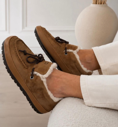 UGG- נעל 1181470 CHE Quill Slip-On