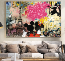 "Love Is All" תמונת גרפיטי פופ ארט צבעונית עם מיקי ומיני, מודפסת על קנבס פרימיום מוכן לתליה