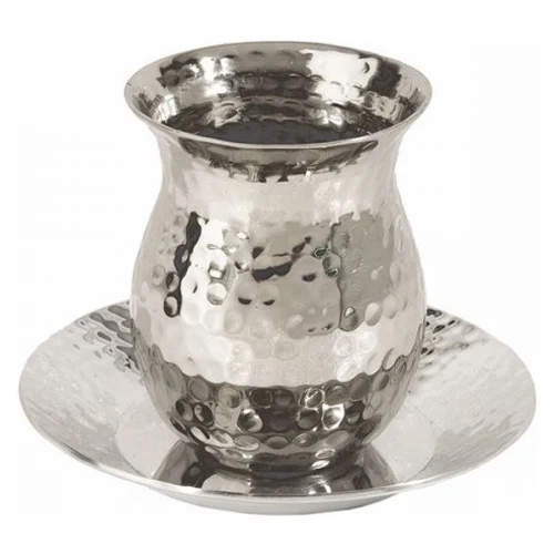 כוס קידוש קטן ריקוע עבודת פטיש דגם כד