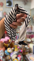 צעיף שרשרת פנינה פסים שחור לבן