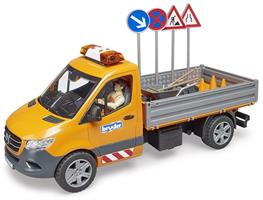 רכב מע''צ משאית מרצדס ספרינטר + נהג ,אביזרים וסירנה - Bruder 02677