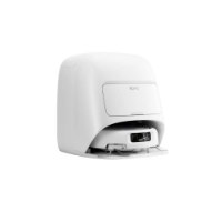 שואב אבק רובוטי DJI ROMO S – השואב הרובוטי הלבן עוגן בתוך תחנת הטעינה הלבנה שלו