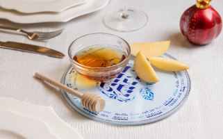 כלי להגשת תפוח בדבש