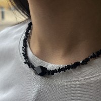 שרשרת טיני | אבנים שחורות