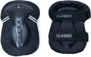 סט מגנים מידה M Globber Protective Set – שני מגנים שחורים אחד עם פלסטיק קשיח ואחד עם רצועות