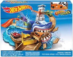 מסלול כריש ומכונית משנה צבע  Hot Wheels