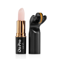 DoPro Lip Lift Stick עם הדרמה רולר הינו חלק מטכנולוגיה ייחודית לעיבוי השפתיים בעזרת רולר מחטים. מעבה את שפתייך בתוך דקות ויקנה להן מראה צעיר תוך שהוא מסייע למרכיבים הנמצאים ב DoPro Lip Lift Stick לחדור לשפתיים ביעילות מרבית. מכיל פורמולה ייחודית של חמצן ופפטידים (טכנולוגיית (OxyPro, שמגבירה את יעילות המרכיבים הפעילים ומספקת גם תוצאות מידיות וגם תוצ