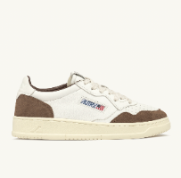 AUTRY SNEAKERS MEDALIST LOW SNEAKERS IN WHITE AND CIGAR LEATHER SUEDE