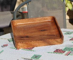 מגש אירוח וצלחת הגשה מרובעת מעץ מלא (25x25 ס"מ) 🪵 עיצוב כפרי