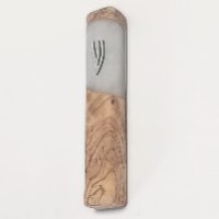 בית מזוזה פרימיום – עץ זית מובחר ואפוקסי לבן