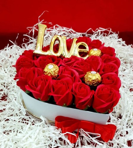 מארז פרחי סבון love מקט163