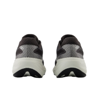 Fresh Foam X 880v15 נעלי ריצת כביש נשים רוחב 2E צבע שחור לבן | NEW BALANCE