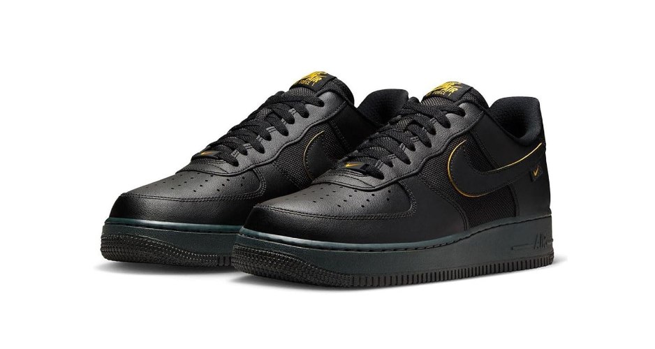 נעלי נייק Air Force 1 '07 BlackDark Smoke שחור זהב
