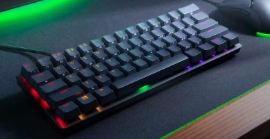מקלדת גיימינג אופטית חוטית Razer Huntsman Mini Purple Switch בתצורת 60% עם RGB – תמונה 5