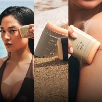 מארז הגנה יומיומי SPF50+ מבית Abib צמד סטיקים לגימור גלואו מואר ולמראה חלק וחצי-מאט