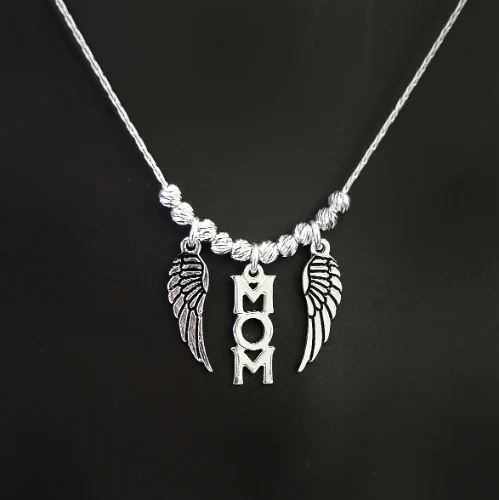 שרשרת MOM עם כנפיים מושחרות