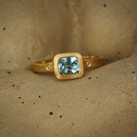 18K Gold One of a Kind Aquamarine Ring