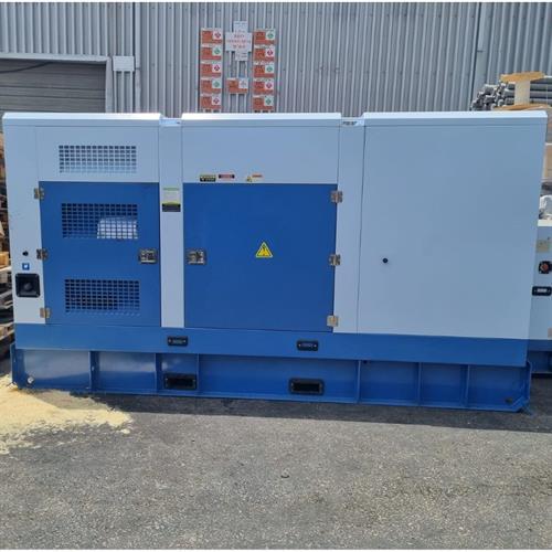 CUMMINS גנרטורים תעשייתיים 330KVA זמינים לשכירות מיידית