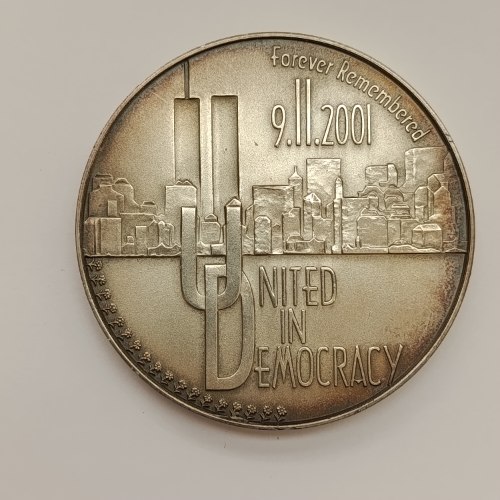 מגדלי התאומים- שנת 2001, מדליה כסף/925, 50 מ"מ, החברה הממשלתית למדליות ולמטבעות
