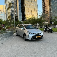 Toyota prius plus 2021