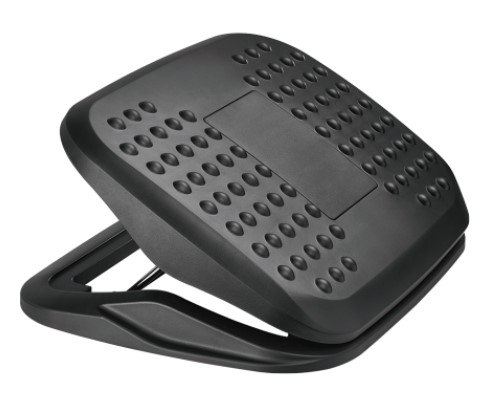 הדום רגליים ארגונומי מתכוונן Lumi FR15-02 – הדום שחור עם משטח בעל בליטות מונח בזווית על רקע לבן