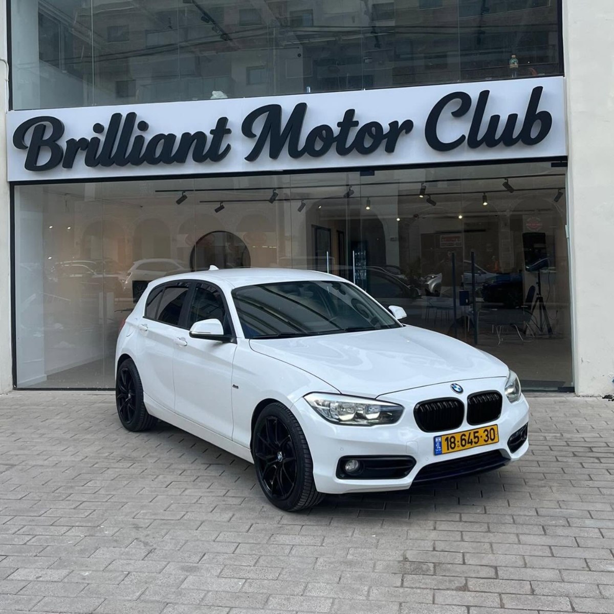 B.M.W 118i 2016